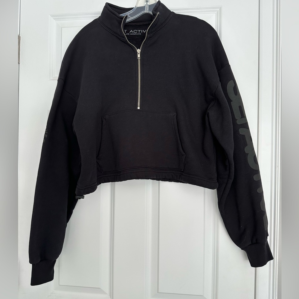 SET Active Half Zip Circle Logo Original Release
